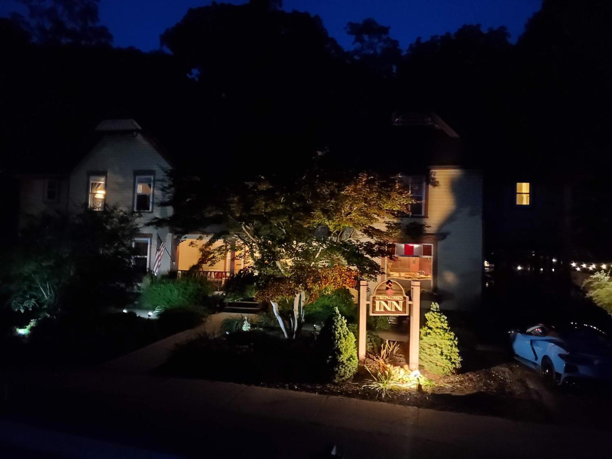 Twin Oaks Inn Saugatuck Eksteriør bilde