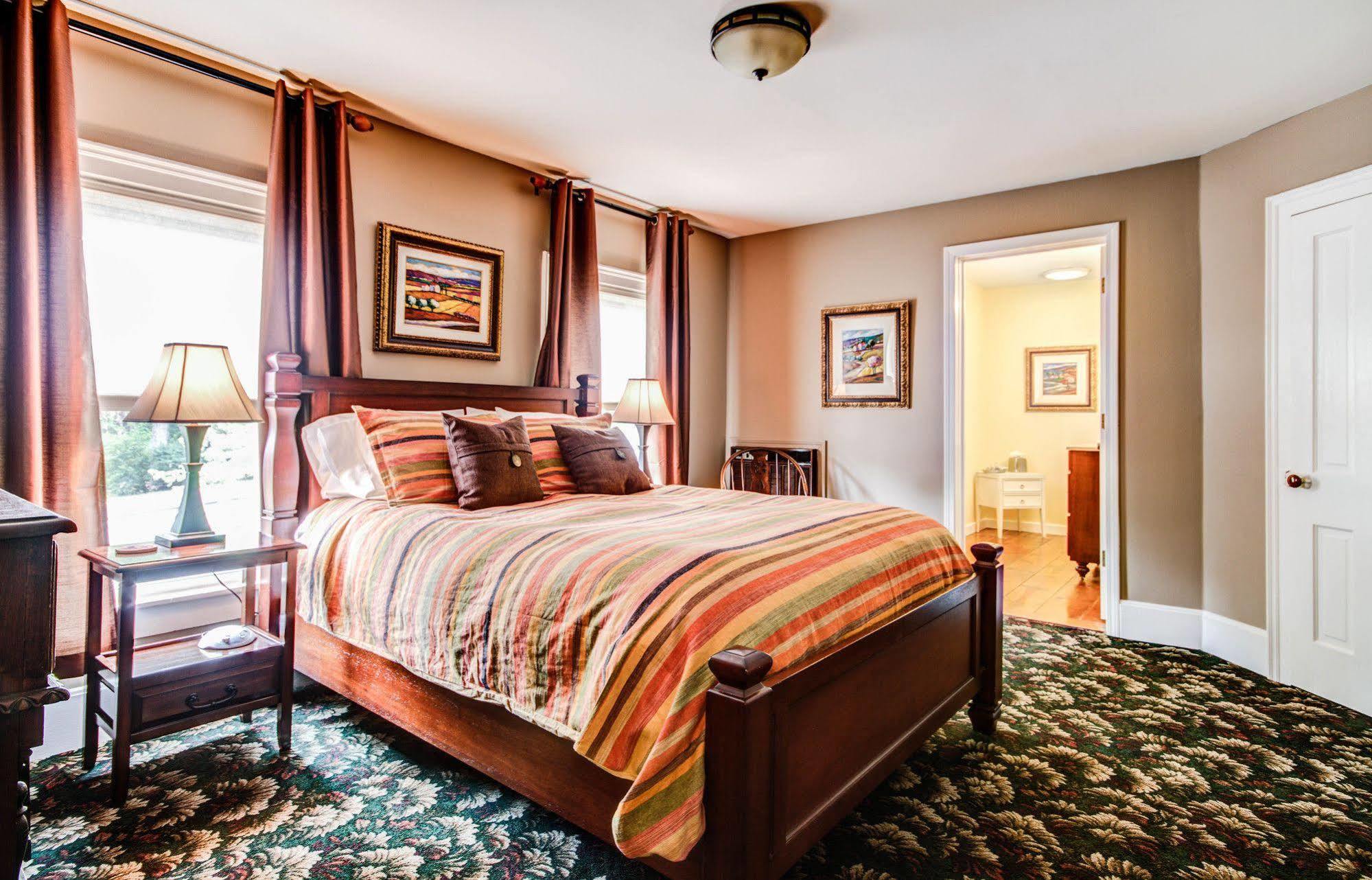 Twin Oaks Inn Saugatuck Eksteriør bilde